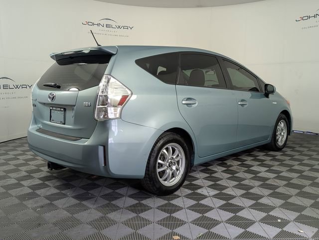 Used 2013 Toyota Prius V Two image 9