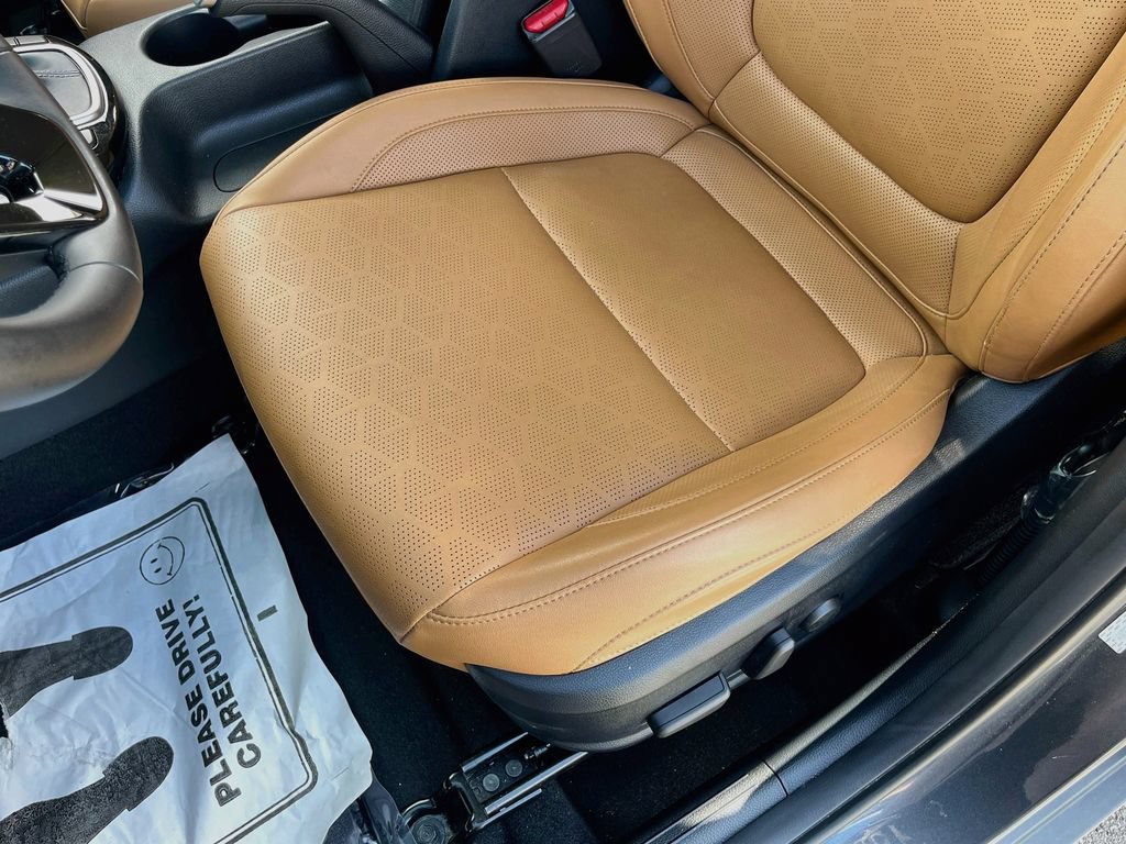 Used 2024 Kia Seltos EX AWD/4WD image 19
