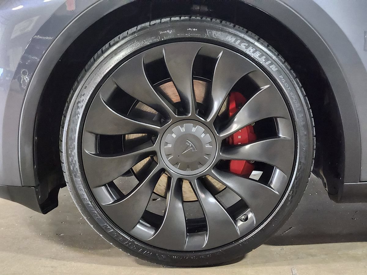 Used 2022 Tesla Model Y Performance AWD/4WD image 28