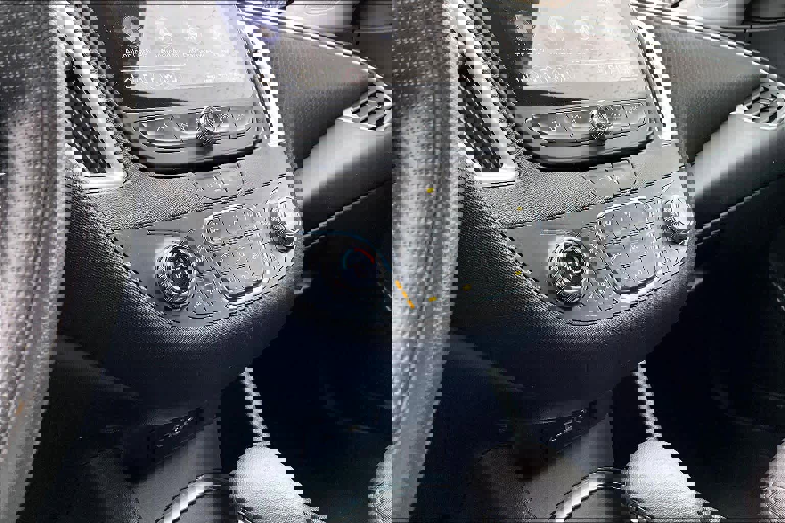 Used 2024 Chevrolet Malibu LT image 35