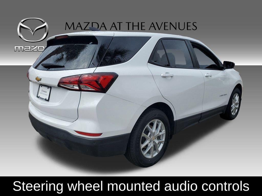 Used 2023 Chevrolet Equinox LS w/ LS Convenience Package image 5