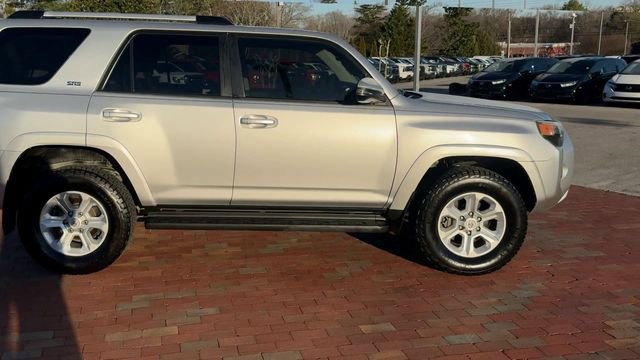 Used 2022 Toyota 4Runner SR5 Premium image 4