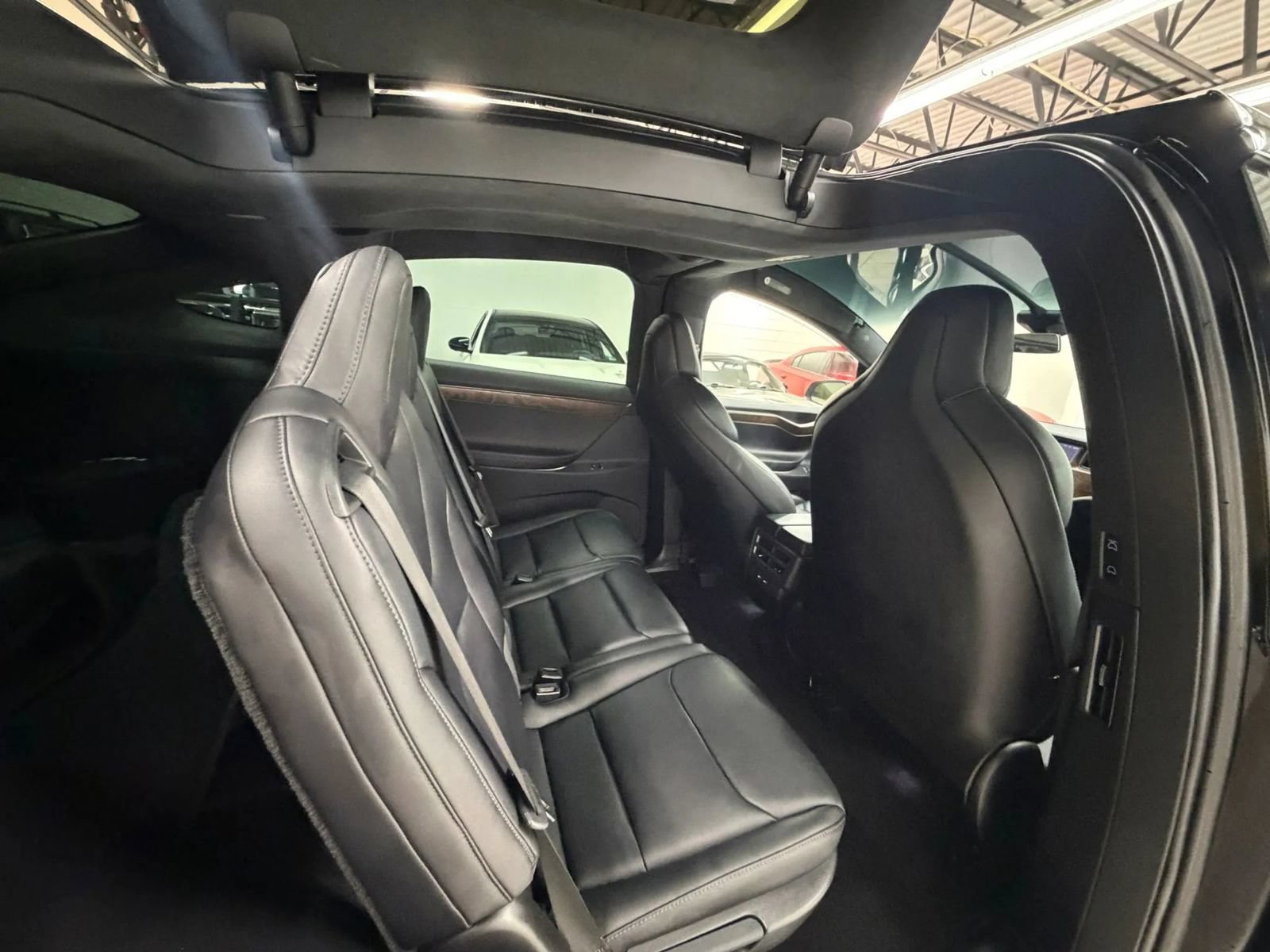 Used 2018 Tesla Model X 100D AWD/4WD image 16