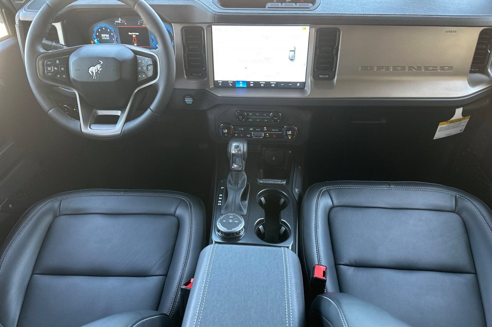New 2026 Ford Bronco Outer Banks AWD/4WD image 13