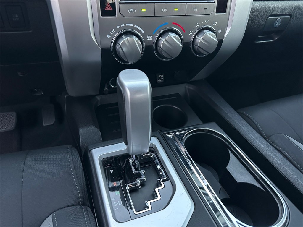 Used 2015 Toyota Tundra SR5 w/ SR5 Upgrade Package image 24