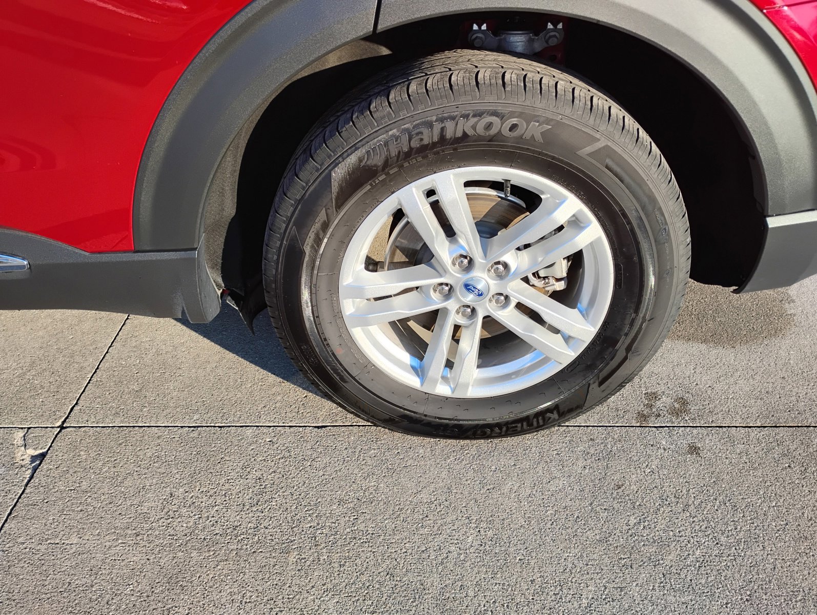 Used 2022 Ford Explorer XLT w/ Equipment Group 202A image 24