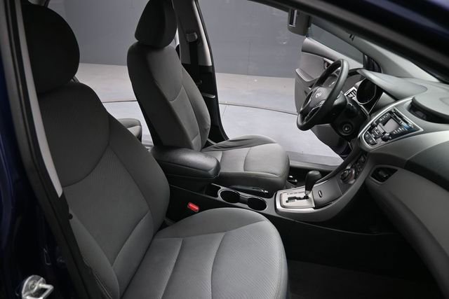 Used 2013 Hyundai Elantra GLS w/ Preferred Pkg FWD image 16
