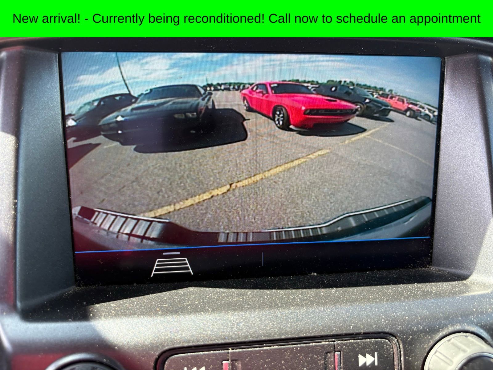 Used 2022 Chevrolet Colorado LT w/ Fleet Safety Package image 10