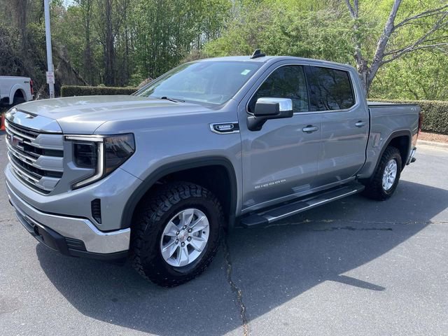 Used 2024 GMC Sierra 1500 SLE w/ Preferred Package image 3