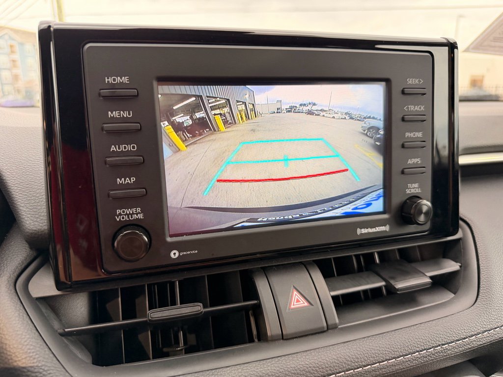 Used 2021 Toyota RAV4 LE image 20