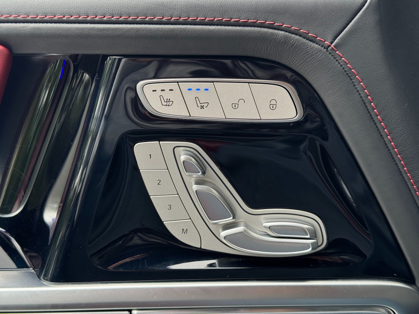 Used 2022 Mercedes-Benz G 63 AMG Squared w/ AMG Night Package image 18