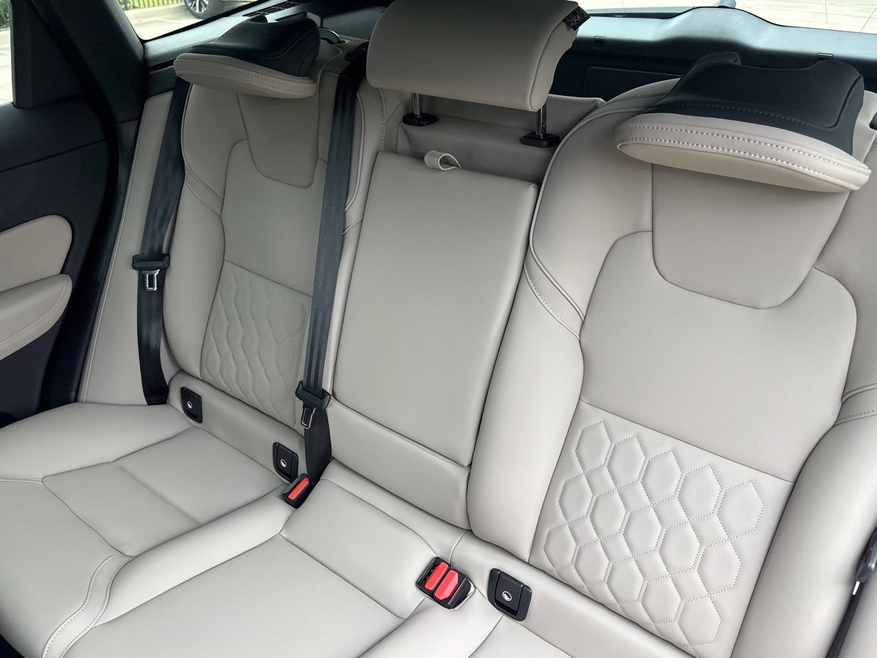 New 2026 Volvo XC60 B5 Core AWD/4WD image 22