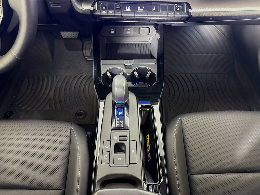 Used 2023 Toyota Prius XLE image 37