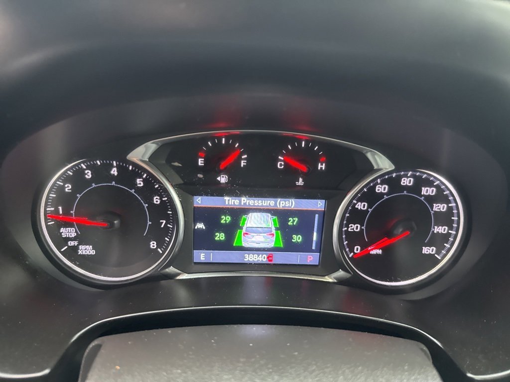 Used 2024 GMC Terrain SLT image 31