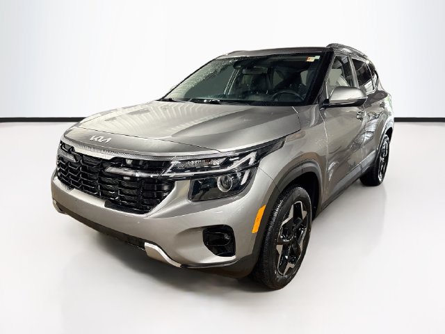 Certified 2025 Kia Seltos S AWD/4WD image 3