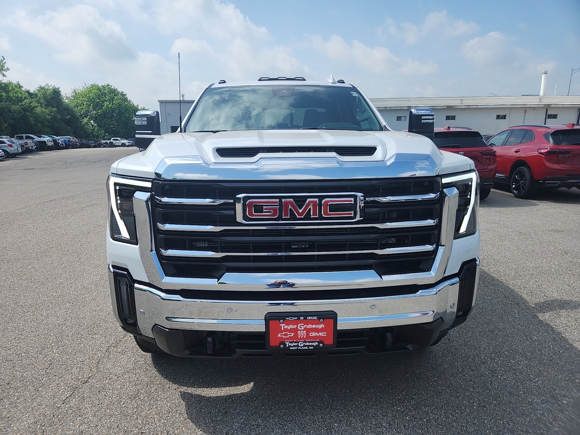 New 2025 GMC Sierra 2500 SLT w/ SLT Convenience Package image 3