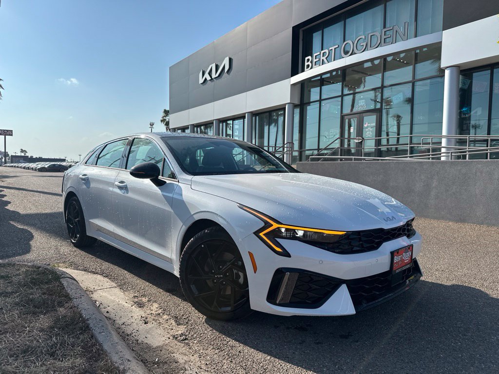 New 2026 Kia K5 GT-Line image 1