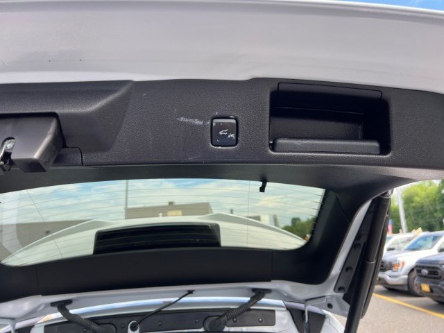 Certified 2025 Ford Escape ST-Line Select AWD/4WD image 31