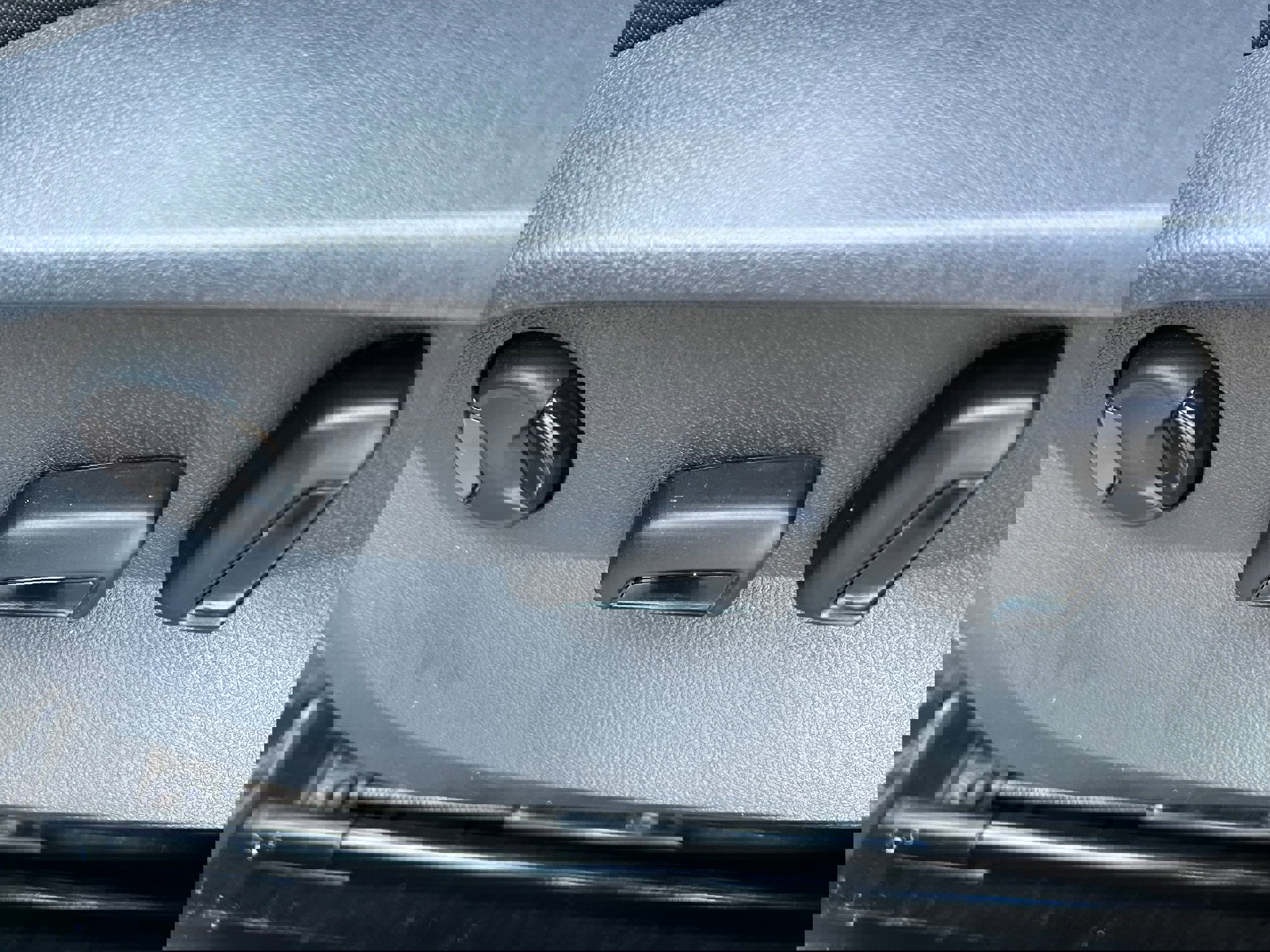 Used 2022 Volkswagen Taos SE image 19