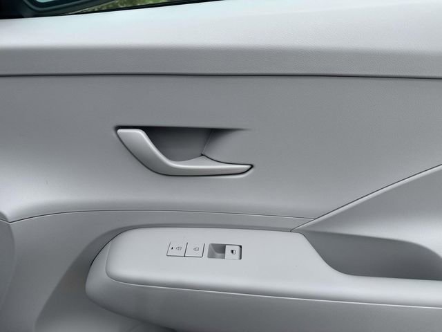 New 2026 Hyundai Kona SE FWD image 19