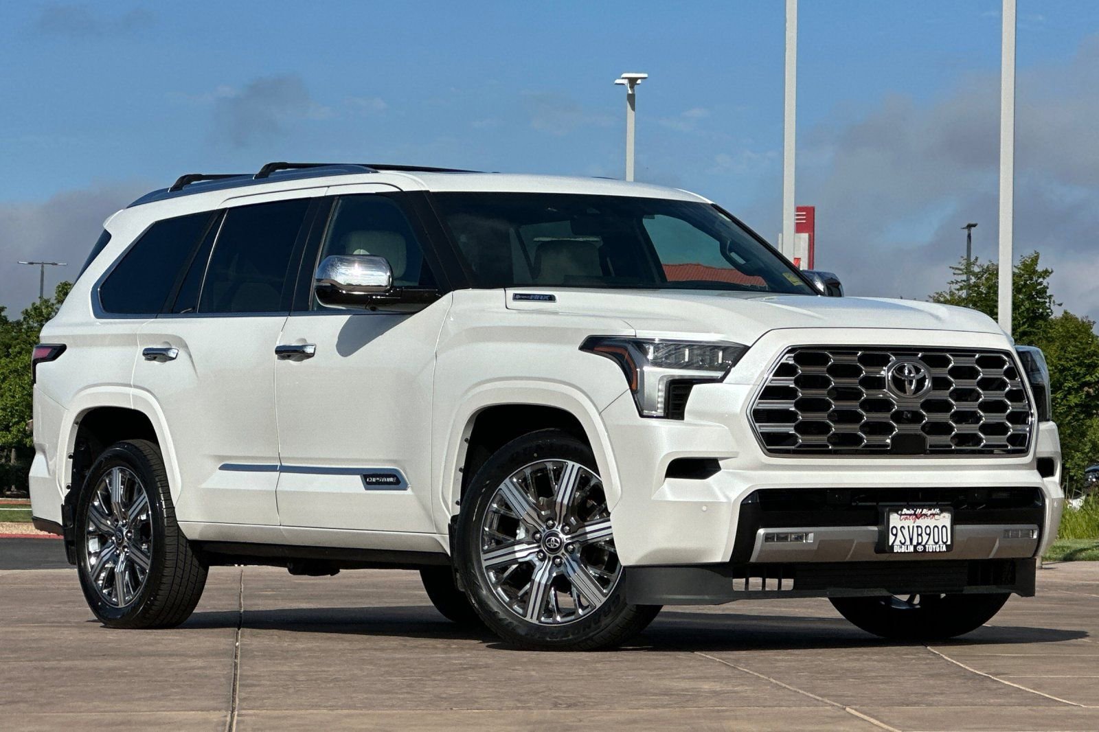 Used 2025 Toyota Sequoia Capstone w/ Tow Technology Package image 2