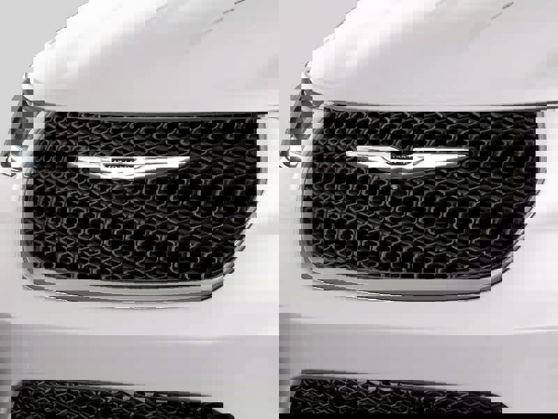 New 2026 Chrysler Pacifica Pinnacle image 14