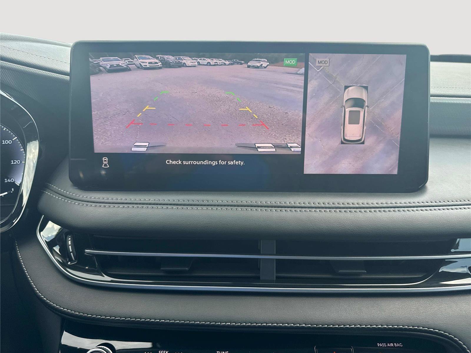 Used 2025 INFINITI QX60 Luxe w/ Cargo Package FWD image 21