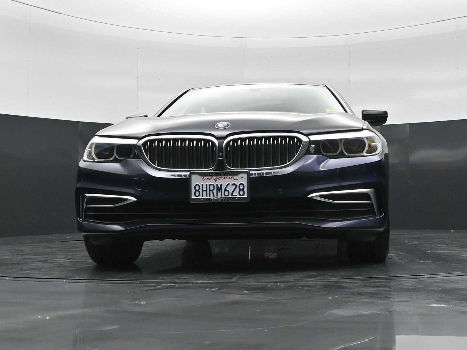 Used 2019 BMW 530e w/ Luxury Package RWD image 26