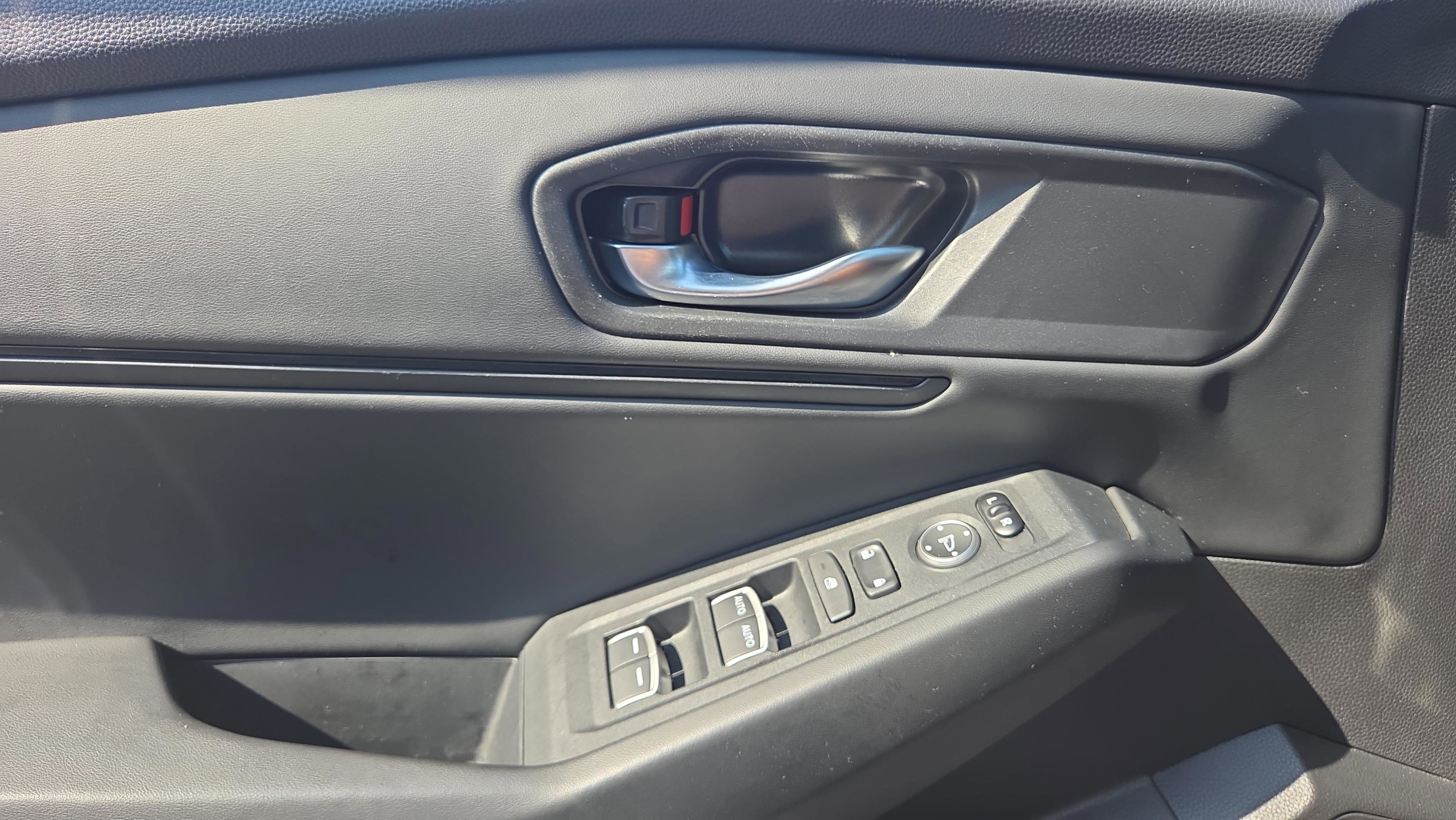 Used 2023 Honda Accord EX image 34