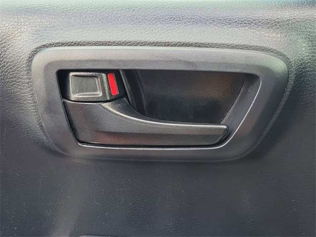 Used 2018 Toyota Tacoma SR5 image 32