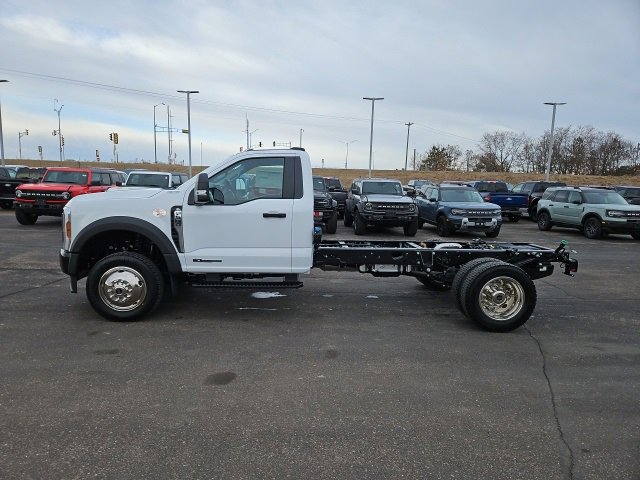 New 2025 Ford F550 4x4 Regular Cab Super Duty image 4