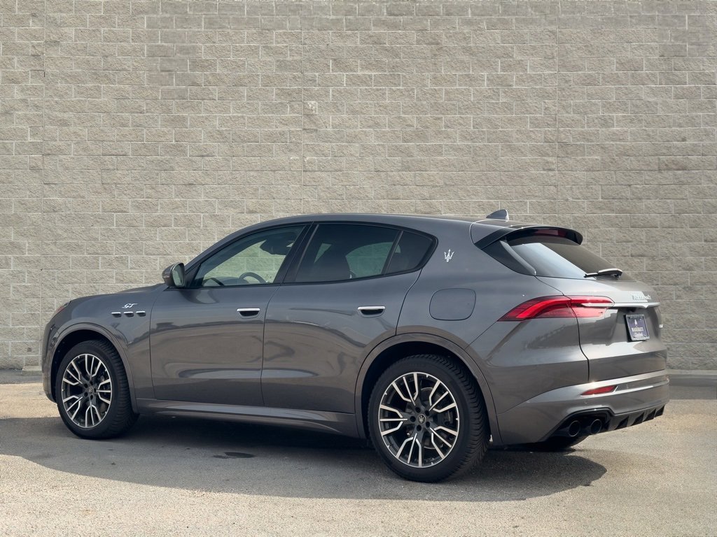 New 2024 Maserati Grecale GT image 3