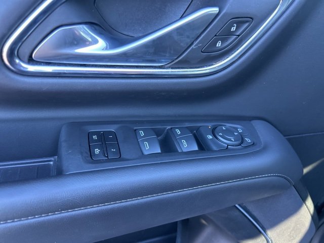 Used 2024 Chevrolet Suburban LT image 13