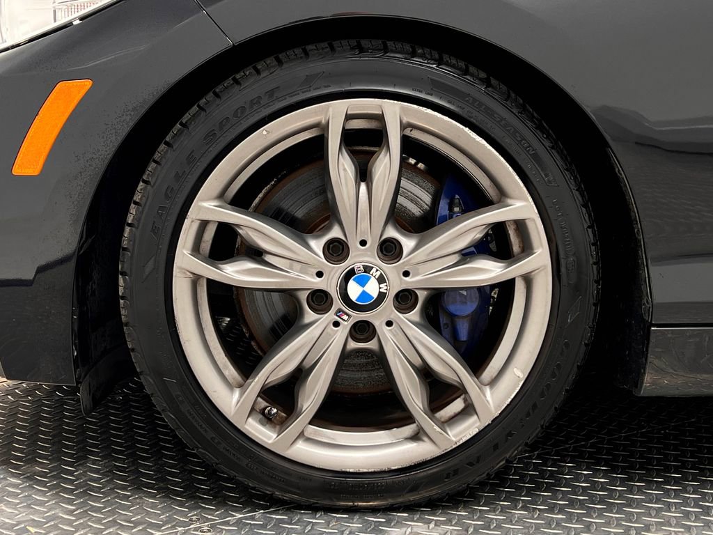 Used 2016 BMW M235i Convertible RWD image 35