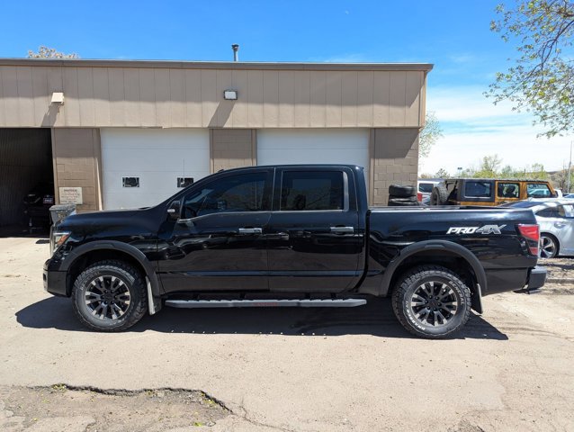 Used 2021 Nissan Titan PRO-4X w/ Pro-4x Convenience Package AWD/4WD image 8