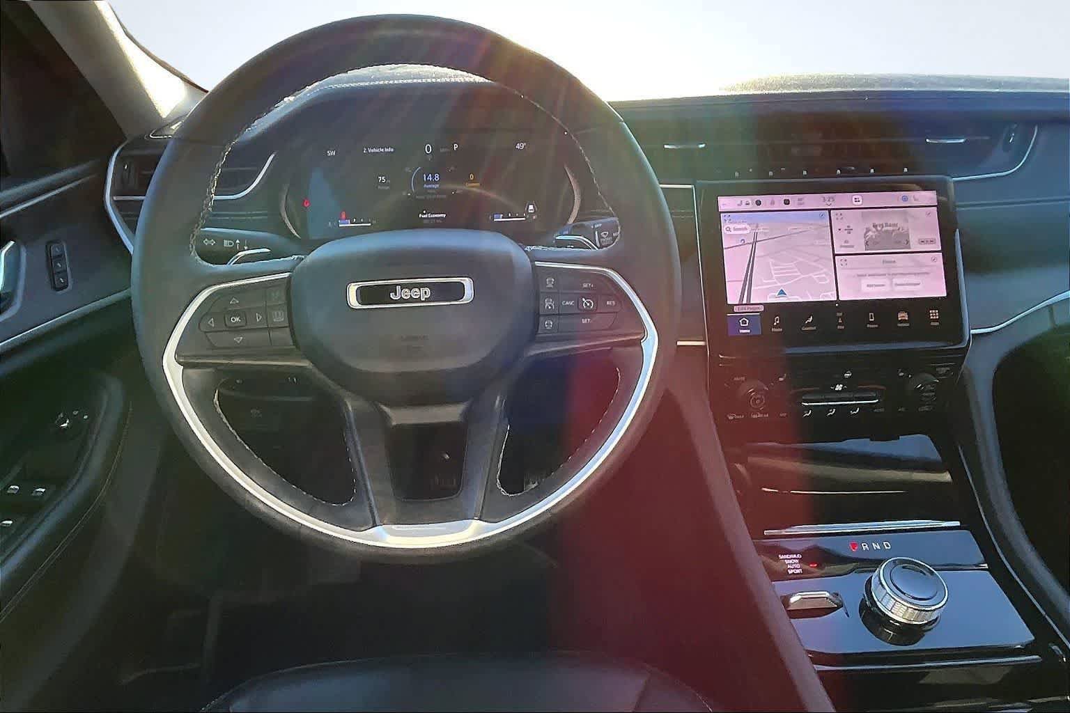 Used 2023 Jeep Grand Cherokee L Limited image 15