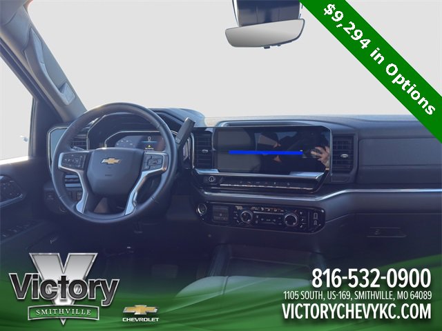 Used 2025 Chevrolet Silverado 2500 LTZ w/ LTZ Premium Package image 14