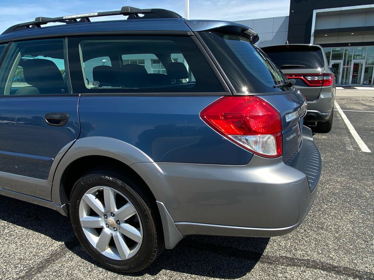 Used 2009 Subaru Outback 2.5i Special Edition AWD/4WD image 13