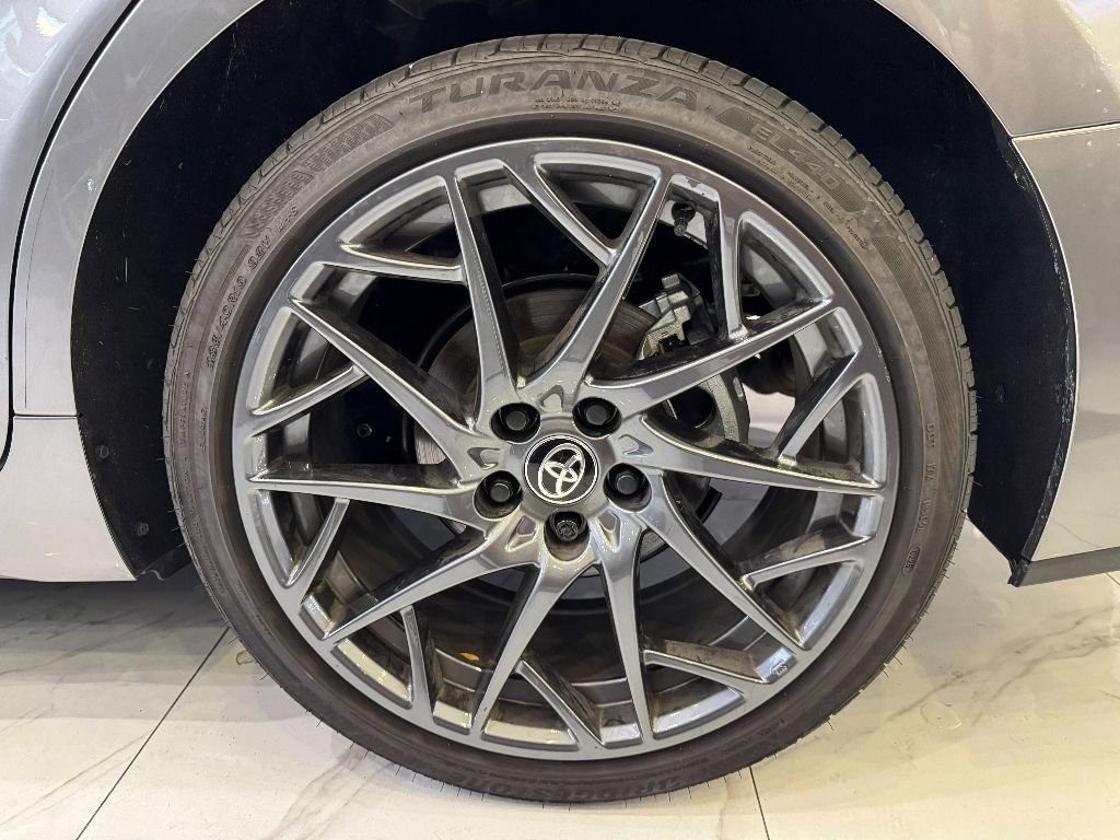 Used 2025 Toyota Camry SE image 8