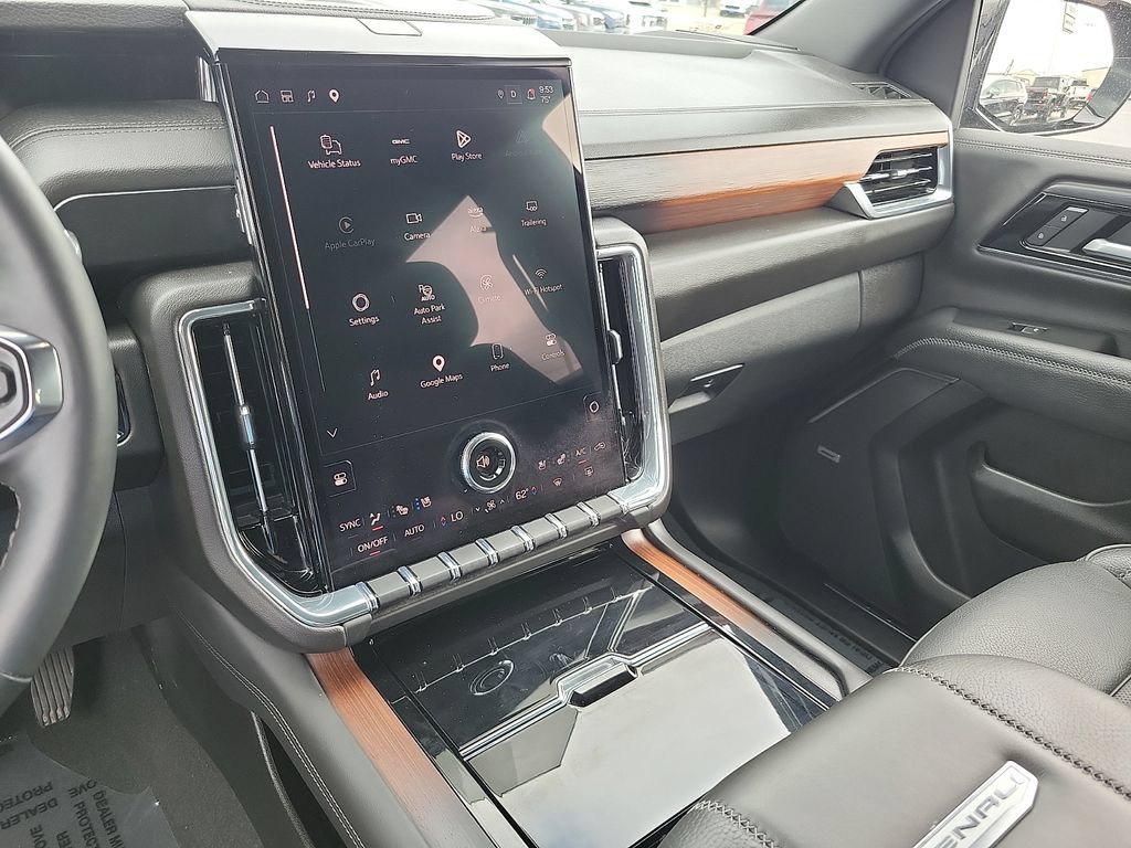 Used 2025 GMC Yukon XL Denali AWD/4WD image 20