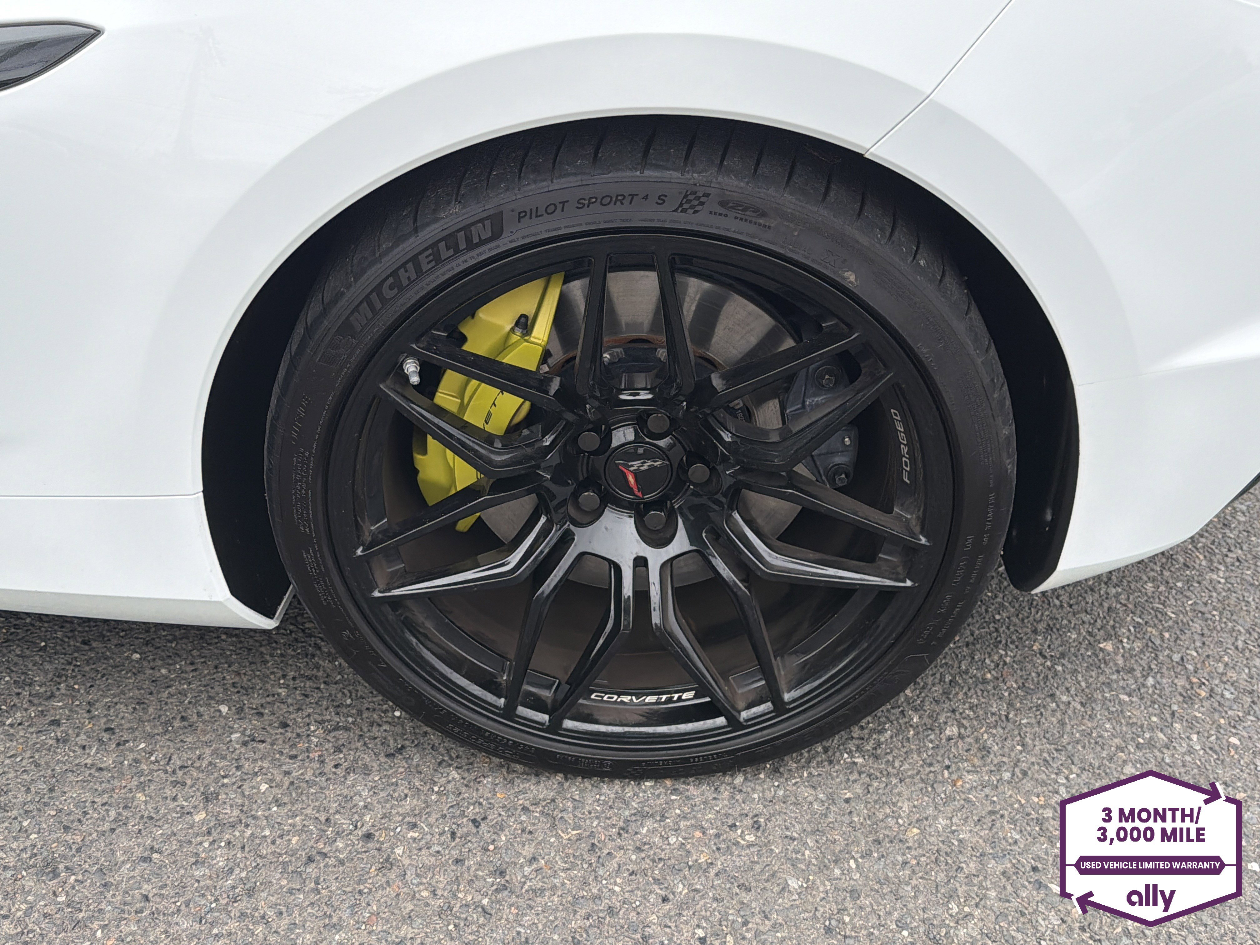 Used 2024 Chevrolet Corvette Z06 w/ Stealth Interior Trim Package RWD image 25