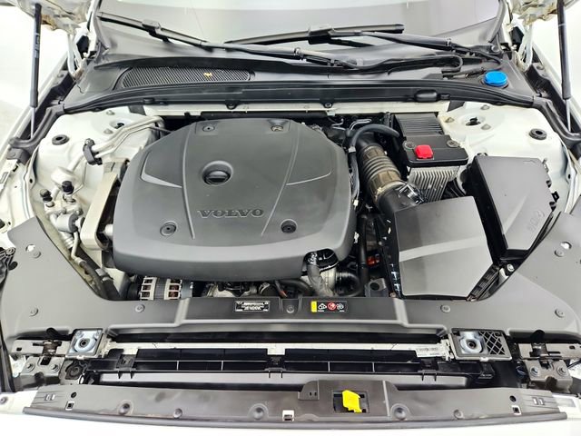 Used 2019 Volvo S60 T6 Momentum w/ Multimedia Package image 29
