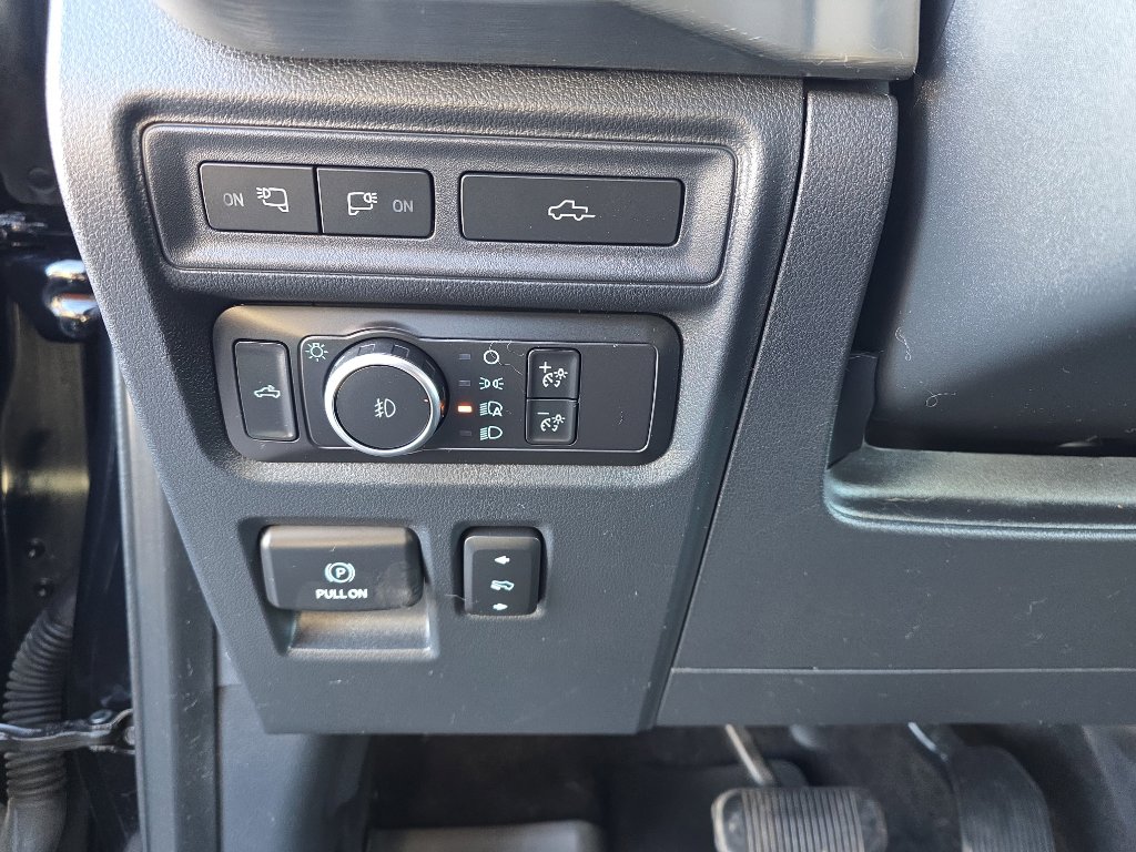 Used 2021 Ford F150 Lariat w/ Equipment Group 502A High AWD/4WD image 17