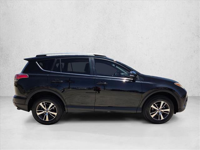 Used 2018 Toyota RAV4 XLE FWD image 4