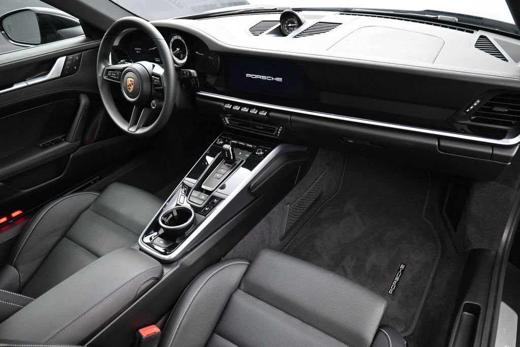 Certified 2024 Porsche 911 Carrera RWD image 29