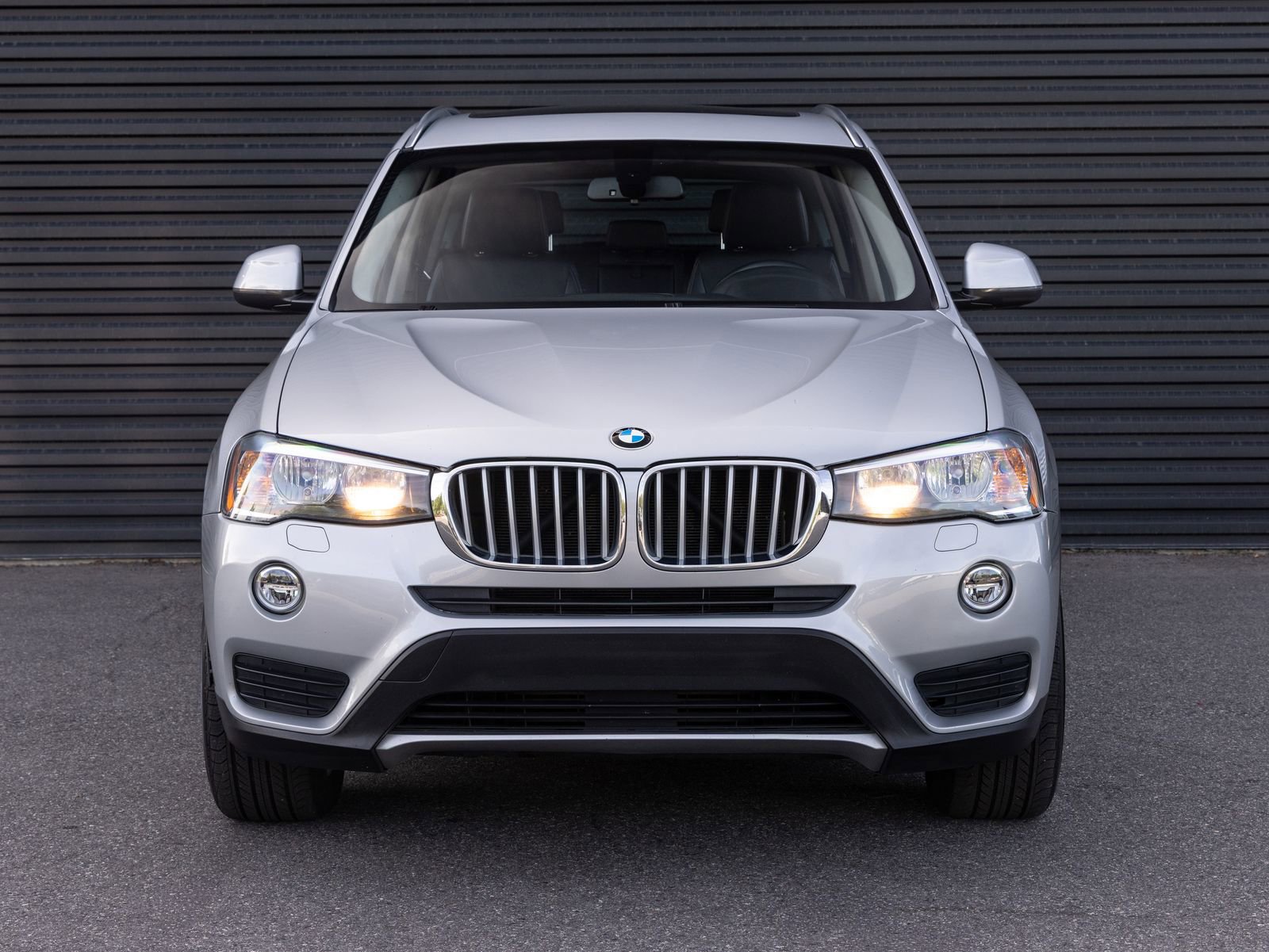 Used 2017 BMW X3 sDrive28i RWD image 5