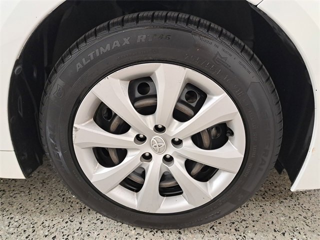 Used 2023 Toyota Corolla LE image 7