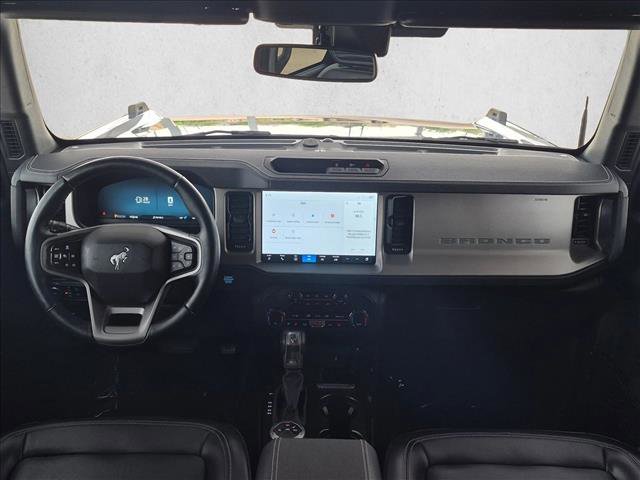 Used 2025 Ford Bronco Outer Banks AWD/4WD image 18
