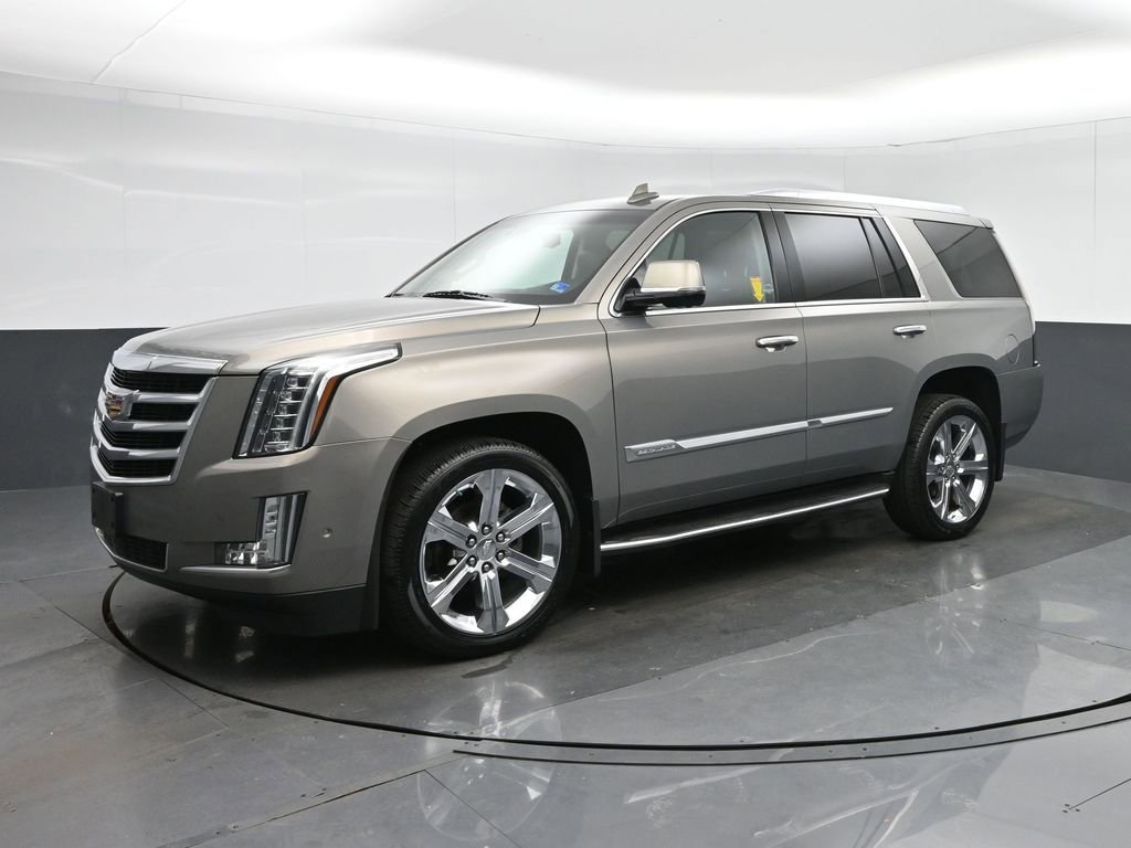 Used 2017 Cadillac Escalade Premium Luxury image 3