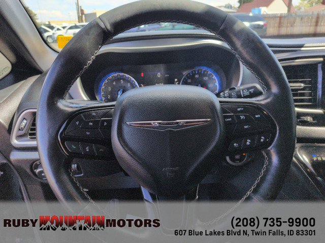 Used 2020 Chrysler Pacifica Touring-L Plus FWD image 16